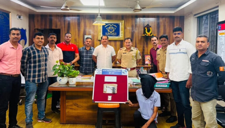 गावठी पिस्तूल बाळगणाऱ्यास पोलिसांनी केले जेरबंद, जिवंत काडतूसासह 51 हजारांचा मुद्देमाल जप्त