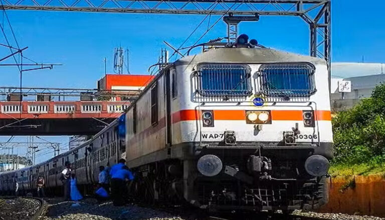 मध्य रेल्वेच्या पुणे विभागातर्फे रविवारी ९ तासांचा मेगा ब्लॉक