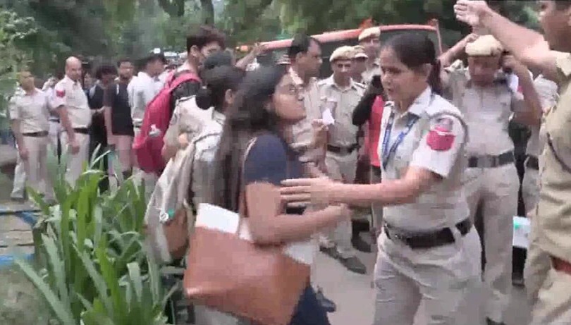 सी जे पी आंदोलनाच्या पार्श्वभूमीवर राजधानीला लष्करी छावणीचे स्वरूप, अभिजित दिपके, ध्रुव राठी पोलिसांच्या ताब्यात