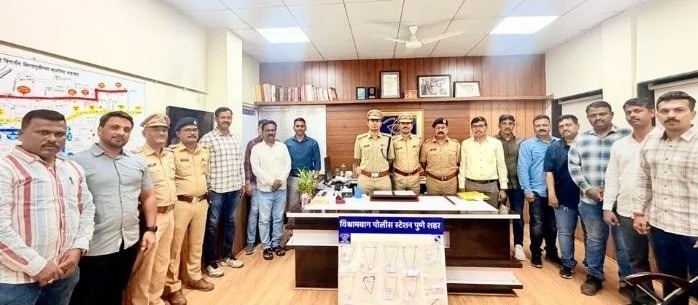 तब्बल ४,६०० किमीचा प्रवास करून हरियाणा येथून  तिघांना उचलले ; पुणे पोलिसांची धडाकेबाज कारवाई