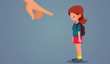 विद्यार्थ्याला शिक्षा म्हणून स्वच्छतागृहात बंद करून ठेवले, शिक्षिकेसह व्यवस्थापिकेविरुद्ध गुन्हा