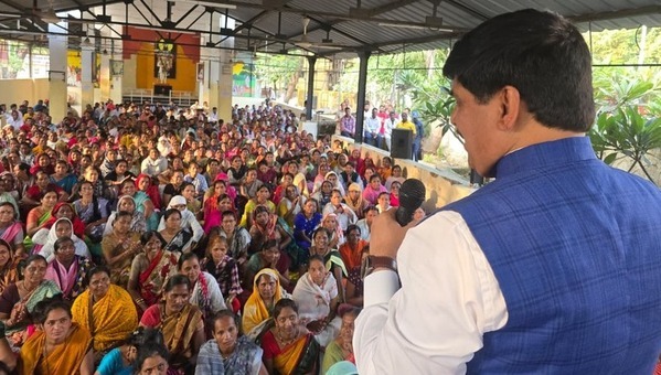 कंत्राटी कर्मचाऱ्यांच्या विविध मागण्यासाठी प्रशासनाकडे पाठपुरावा करणार ; कामगार नेते यशवंत भोसले यांची ग्वाही