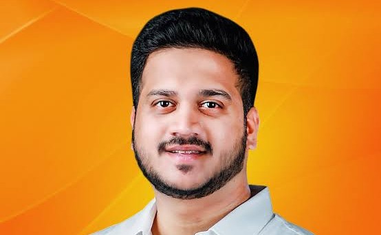 पुणे शिक्षक मतदारसंघातून अटीतटीच्या लढतीत भाजपचे कौस्तुभ गावडे विजयी